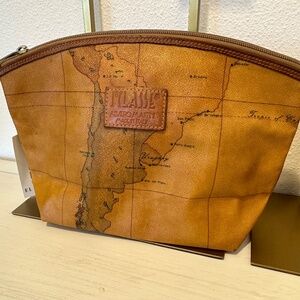 2-for-1 Alviero Martini pouches (different styles)